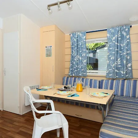 Cap D'agde La Pinede Mh 6/8 Pers. *